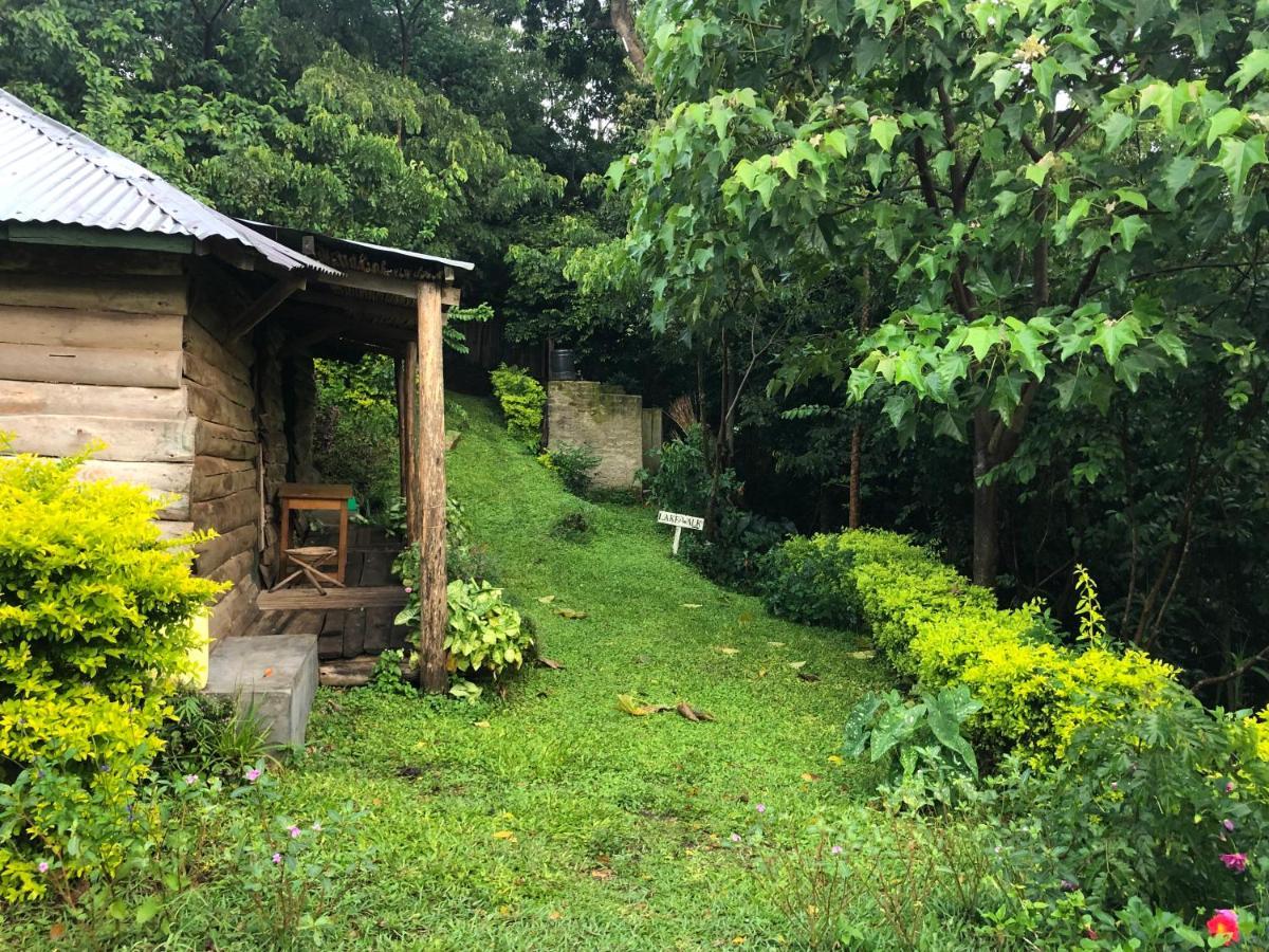 Lake Lyantonde Eco Campsite Original Fort Portal Eksteriør bilde