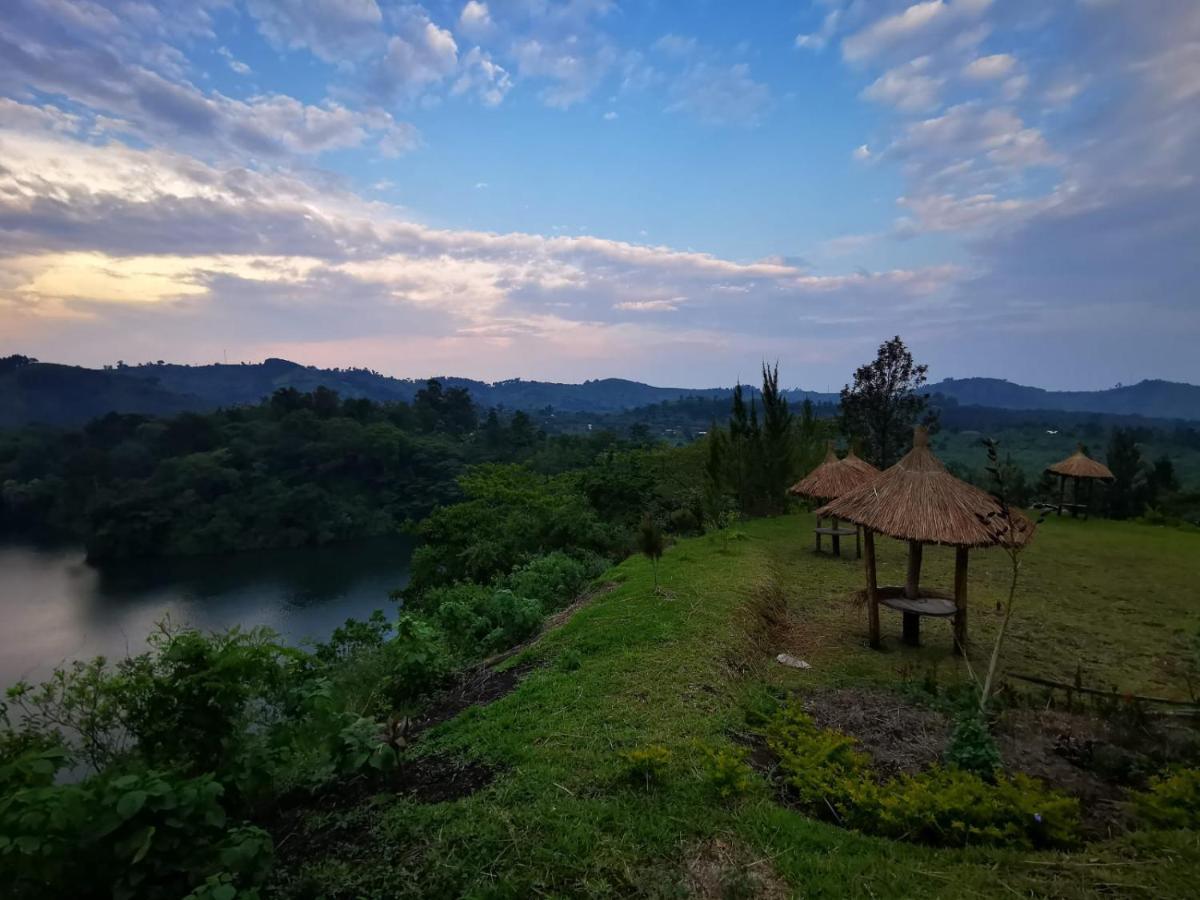 Lake Lyantonde Eco Campsite Original Fort Portal Eksteriør bilde
